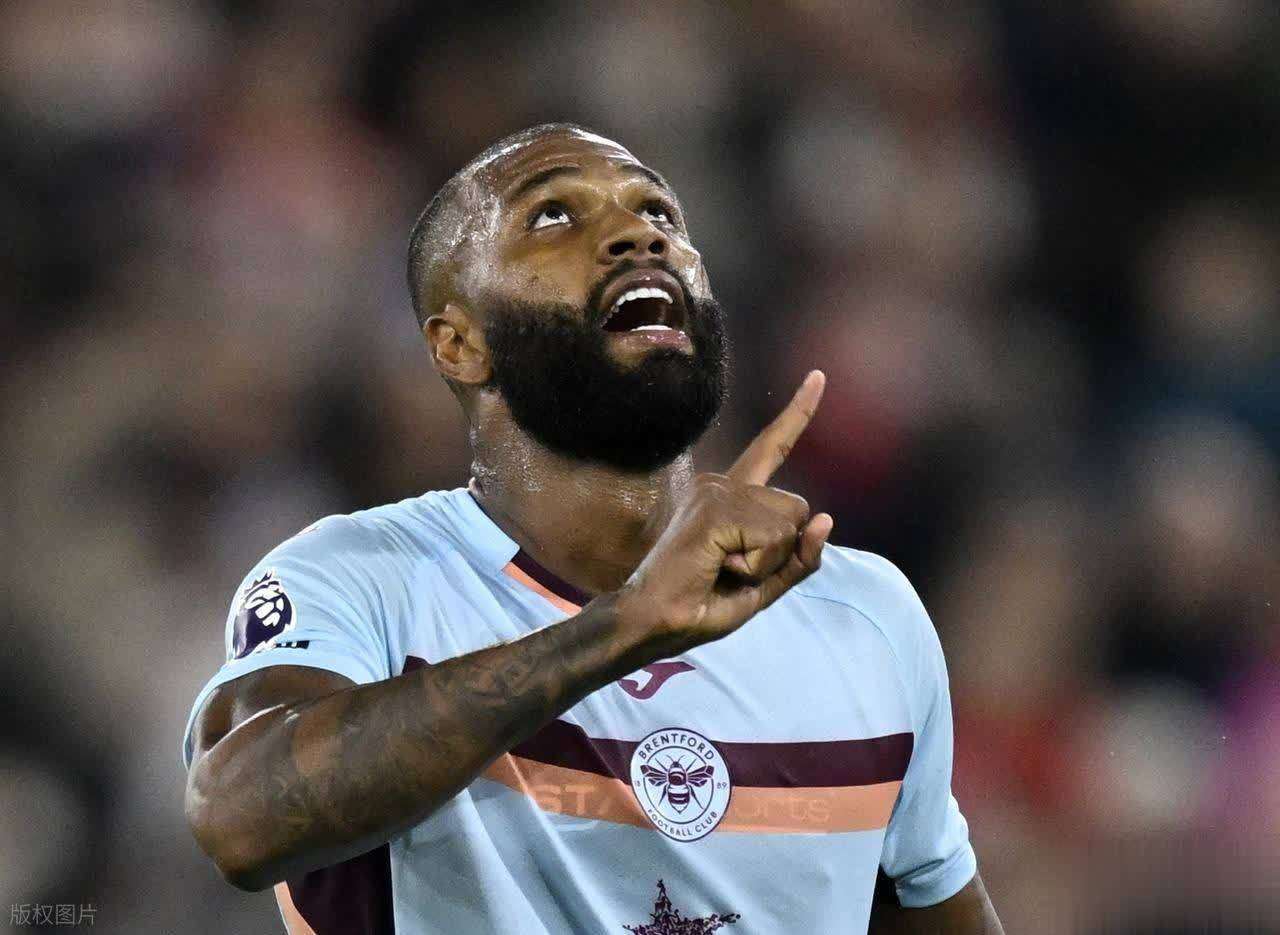 关于曼城战胜西汉姆联，继续领跑积分榜的信息