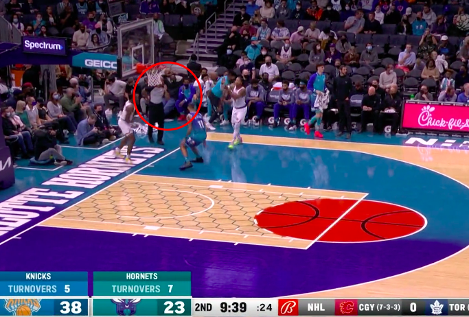 黄蜂队主教练宣布休息一周,球队成绩堪忧的简单介绍 黄蜂队主教练宣布休息一周,球队成绩堪忧的简单介绍