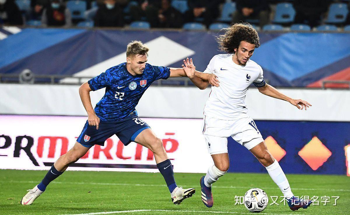 摩尔多瓦队在欧洲杯比赛中努力争胜的简单介绍 摩尔多瓦队在欧洲杯比赛中努力争胜的简单介绍