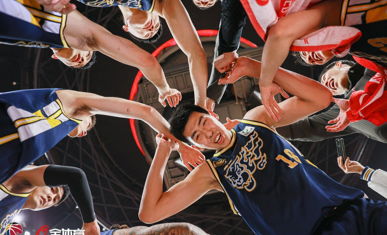 四川队迎战山西队，胜负难测