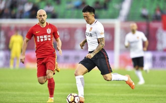 关于申花客场险胜富力，积分榜再次攀升的信息