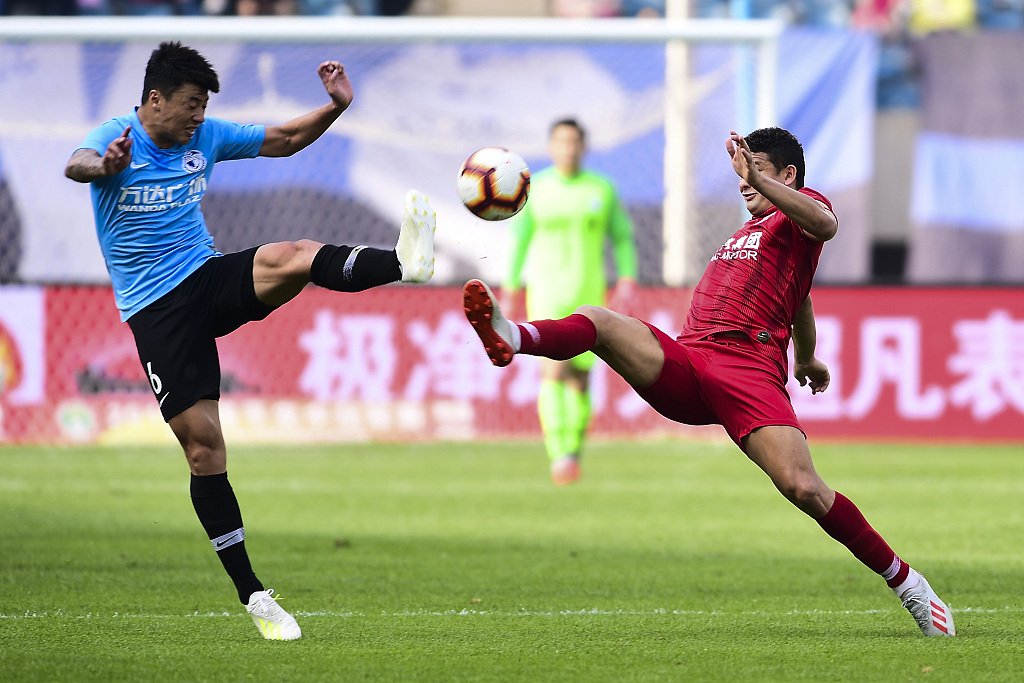 大连一方客场击败对手，取得关键胜利的简单介绍