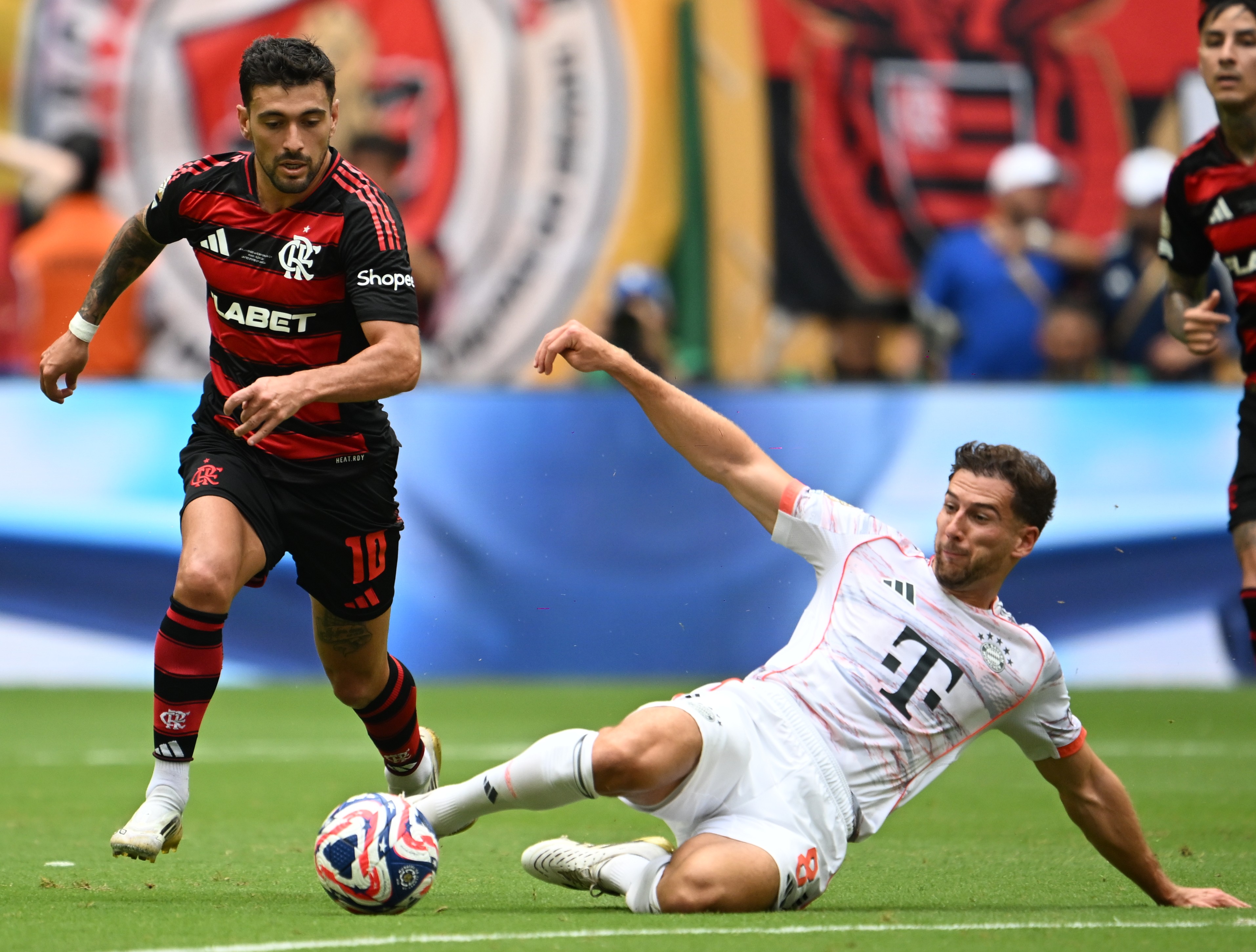 拜仁绝杀德国，佩德里高光表现的简单介绍