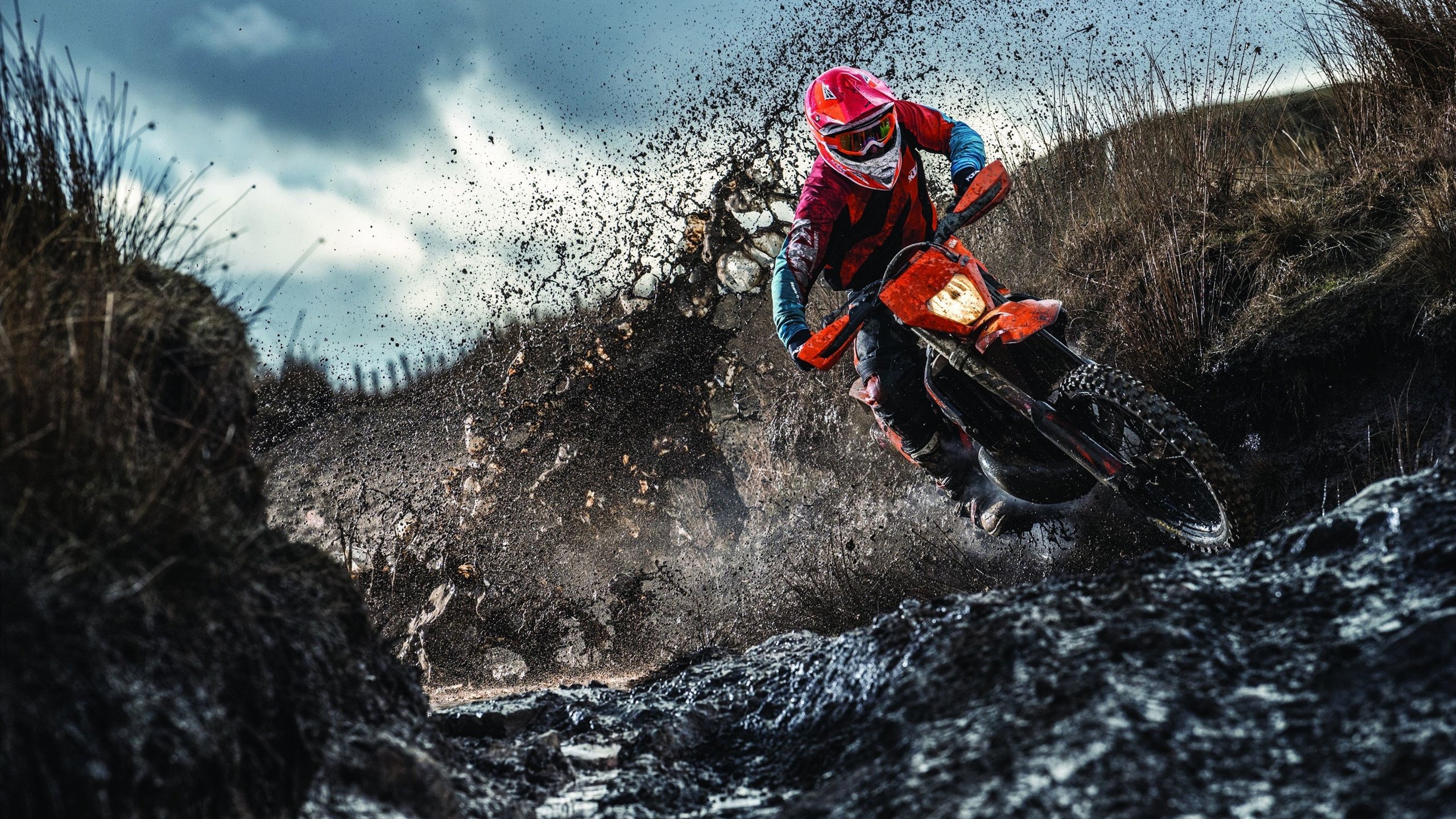 山西铁血锁链锁死太阳，爱德华兹一剑封喉定乾坤