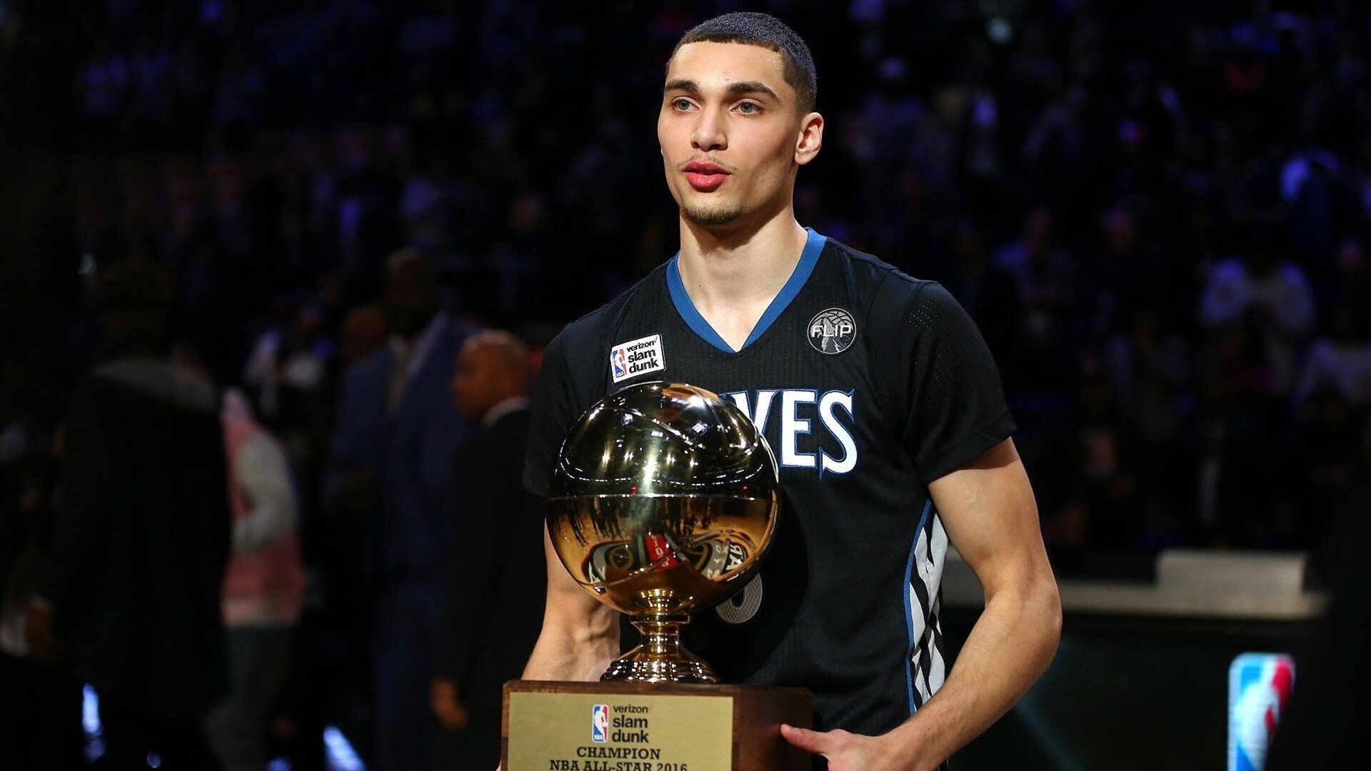 英格拉姆单骑破阵，北京队跨洋踏平尼克斯